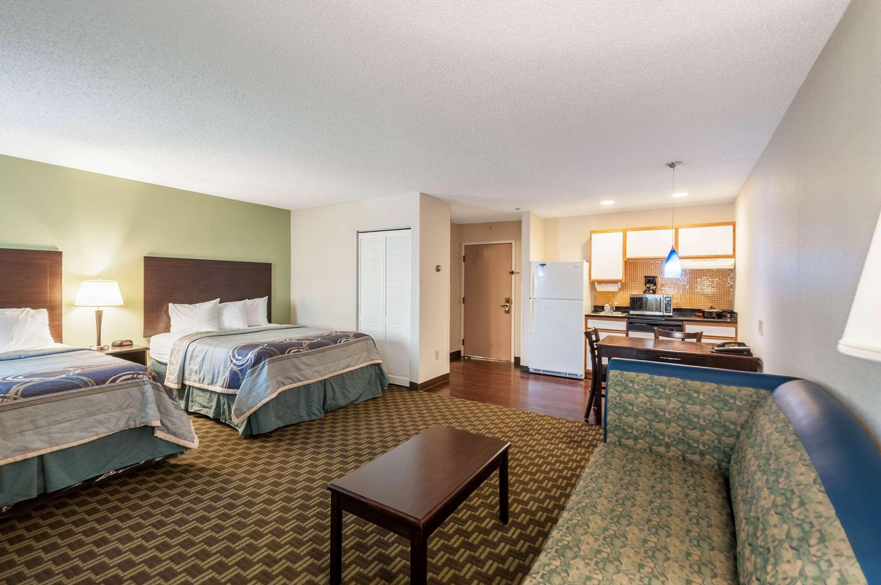 Mainstay Suites Frederick Exteriér fotografie