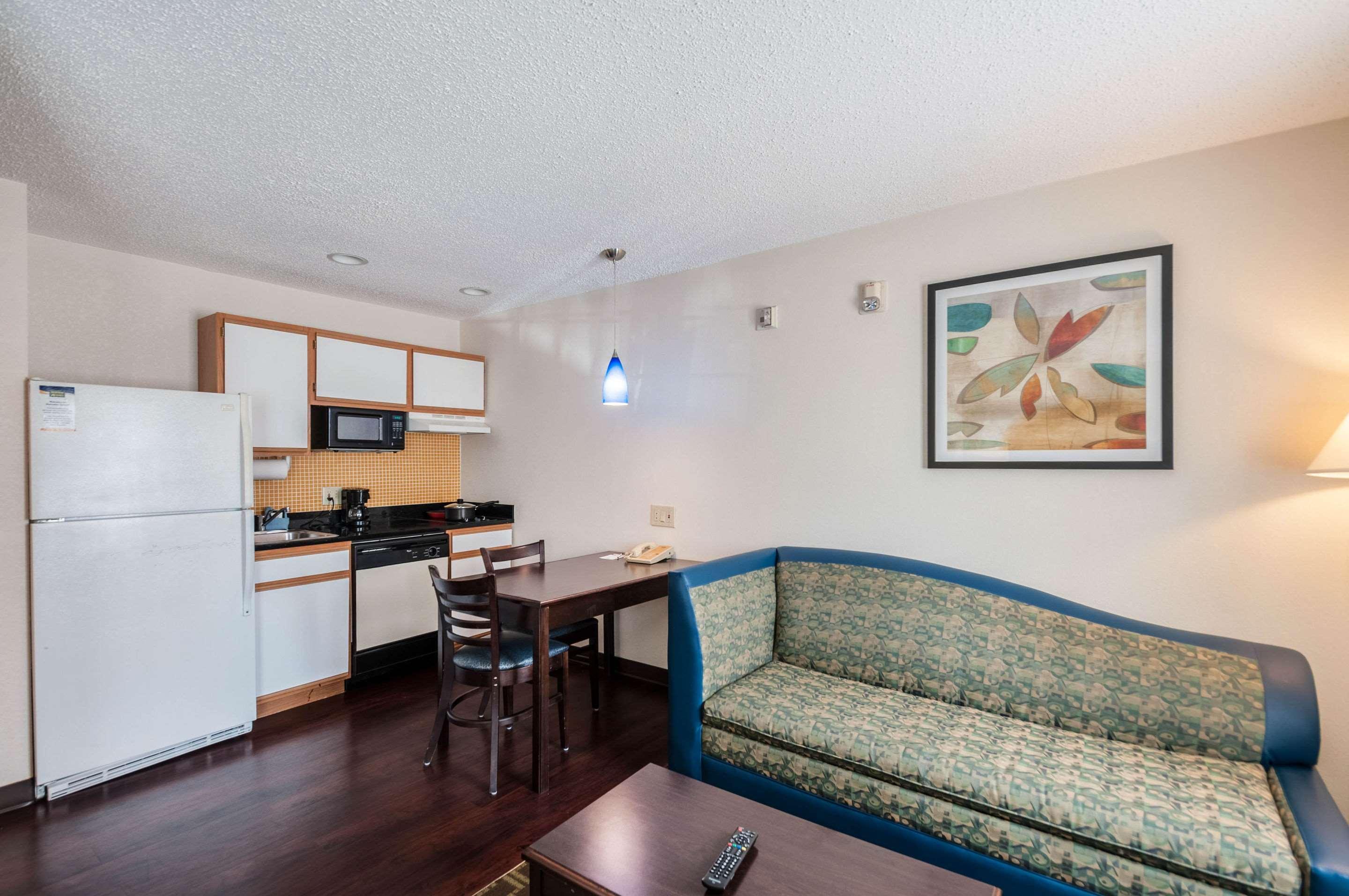 Mainstay Suites Frederick Exteriér fotografie