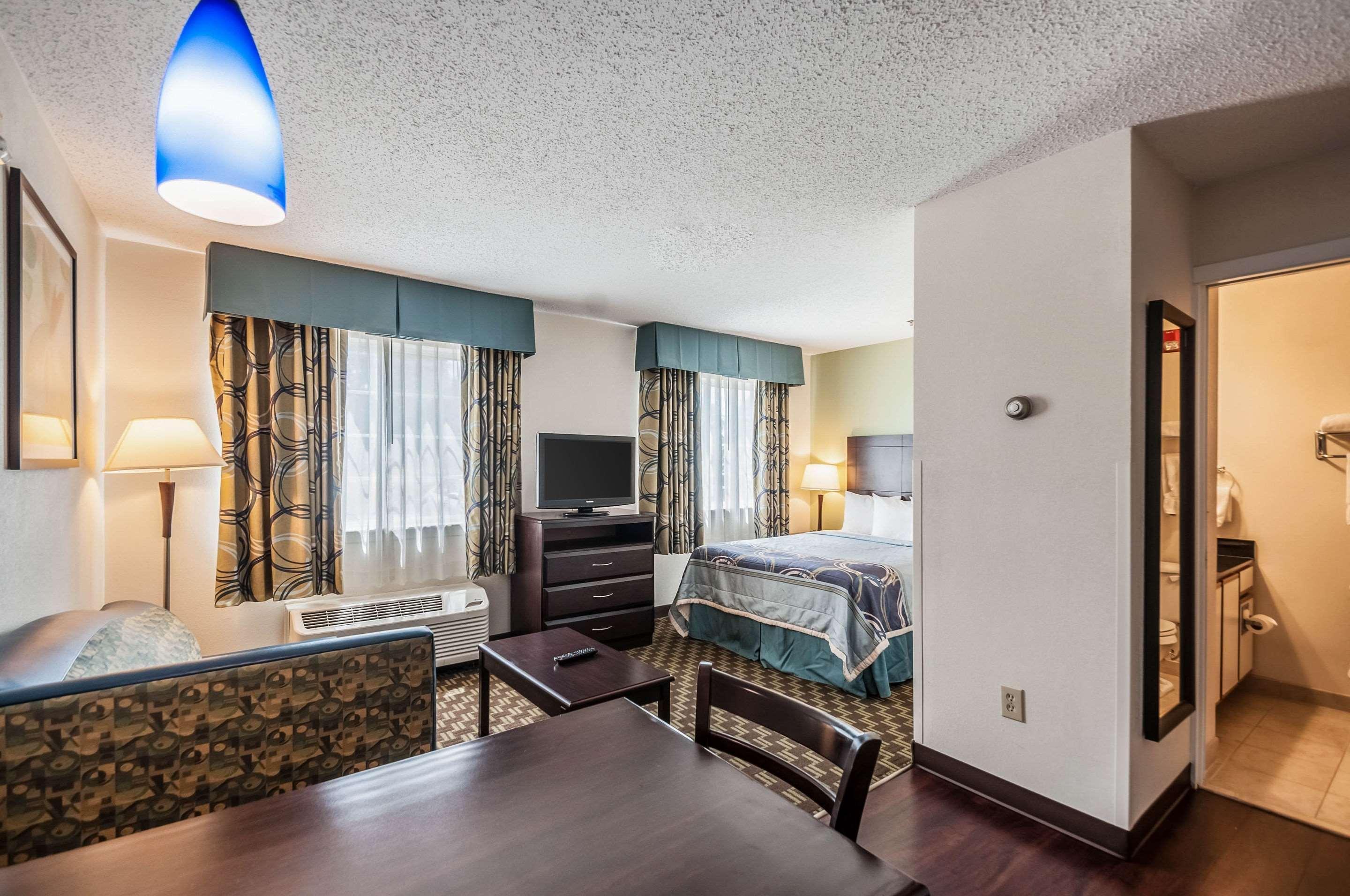 Mainstay Suites Frederick Exteriér fotografie
