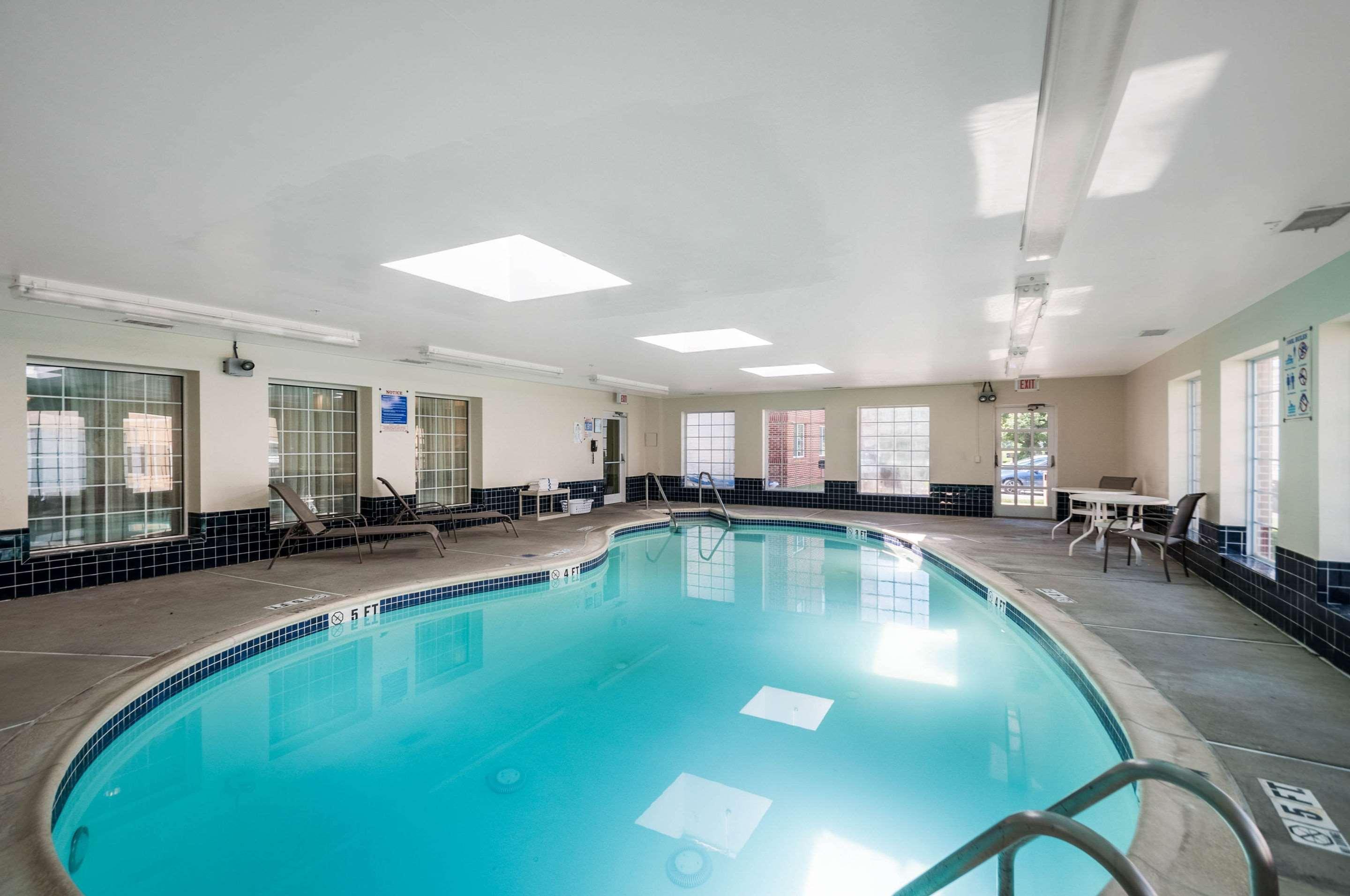 Mainstay Suites Frederick Exteriér fotografie